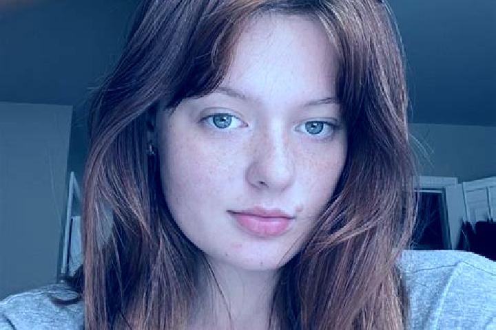 Evelyn, 28, a red grey-eyed indian companion based in Bobruysk. Offering GFE, Girlfriend Experience, Tantra. Available for incall and outcall, day and evenin...