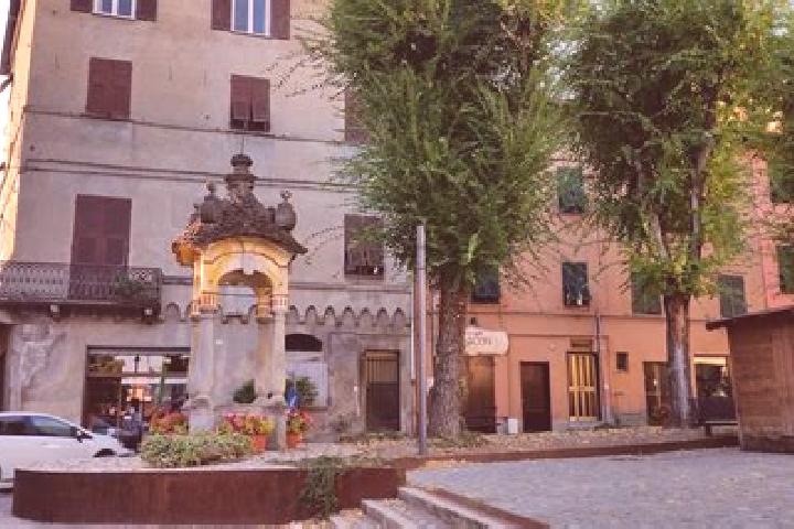 Evelyn, 28 — Escort in Arquata Scrivia, Italy