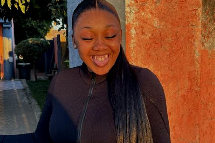 Evelyn, 28 — Escort in Letlhabile, South Africa