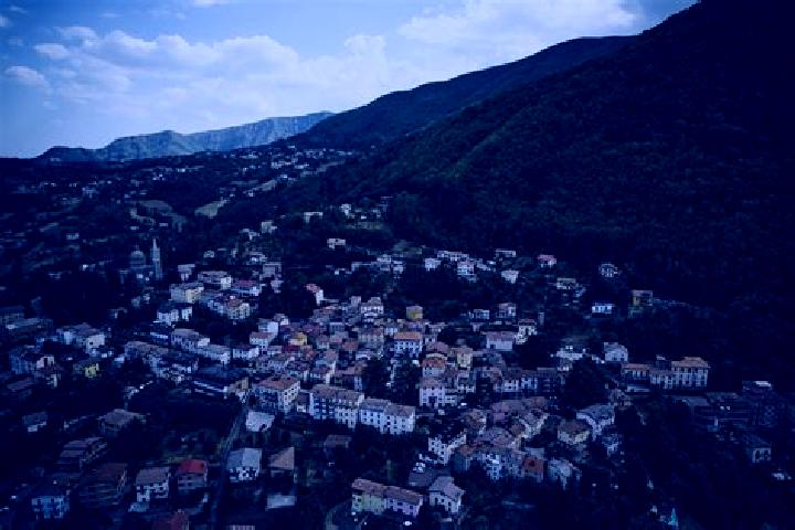 Evelyn, 28 — Escort in Lizzano, Italy