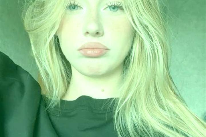 Evelyn, 28 — Escort in Roderen, France