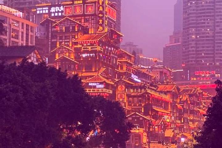 Evelyn, 28 — Escort in Tongmen, China