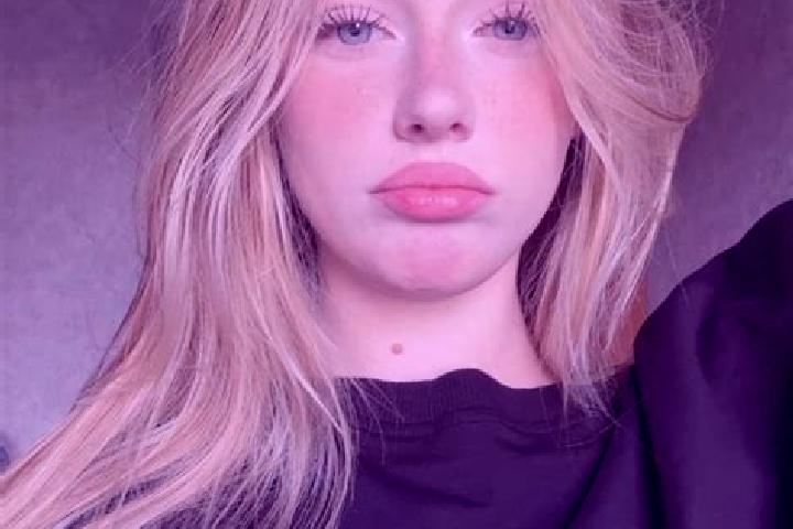 Evelyn, 28 — Escort in Zalari, Russia