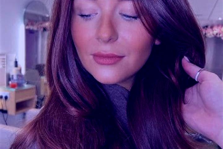 Evelyn, 29, a auburn brown-eyed caucasian companion based in Nenita. Offering Tantra, A-Level, BDSM. Available for incall and outcall, overnight bookings ava...