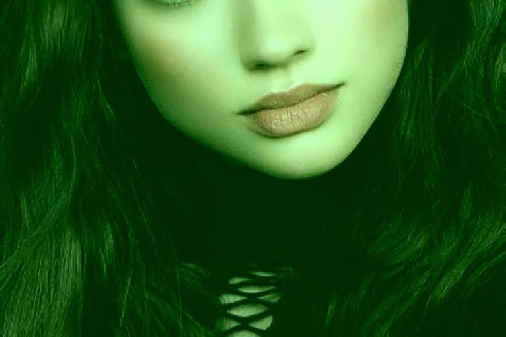 Evelyn, 29, a auburn dark-eyed caucasian companion based in Treze de Maio. Offering Fetish, Travel Companion, 69, Party Girl, Dinner Date. Available for inca...