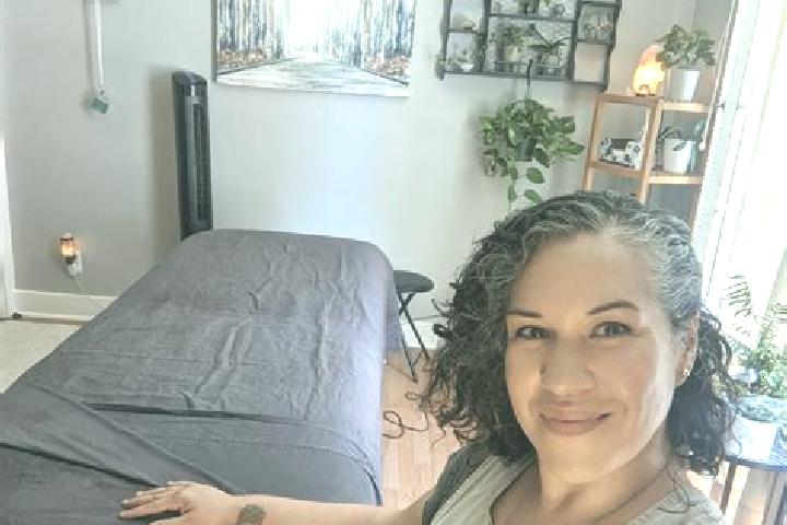 Evelyn, 29, a black brown-eyed caribbean companion based in Mairago. Offering Massage, Travel Companion, BDSM, CIM. Available for incall and outcall, day and...