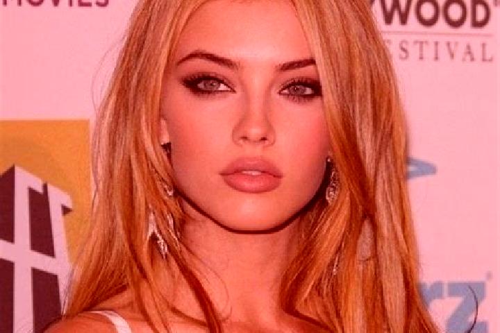 Evelyn, 29, a blonde hazel-eyed middle eastern companion based in Mosta. Offering Duos, 69, Erotic Massage. Available for incall and outcall, day and evening...