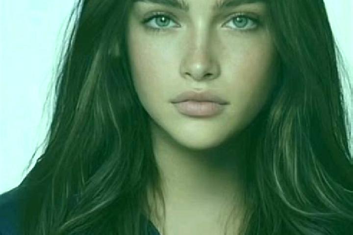 Evelyn, 29, a brunette blue-eyed indian companion based in Cognat-Lyonne. Offering Tantra, Massage, 69, Erotic Massage. Available for incall and outcall, ove...