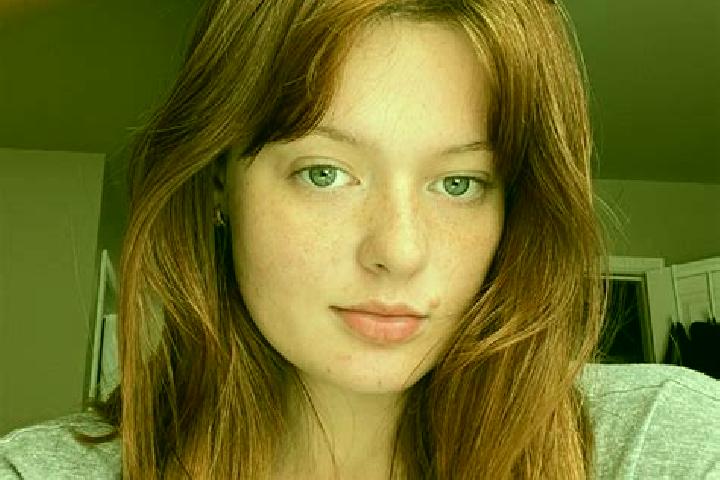 Evelyn, 29, a chestnut blue-eyed ebony companion based in Livezile. Offering GFE, Dinner Date. Available for incall and outcall, day and evening dates.