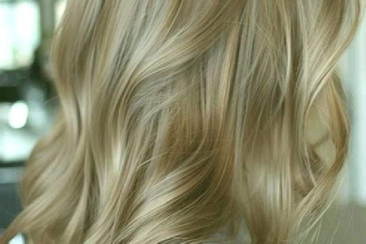 Evelyn, 29, a dark blonde dark-eyed caucasian companion based in La Laja. Offering A-Level, Duos, Tantra, Overnight. Available for incall and outcall, overni...