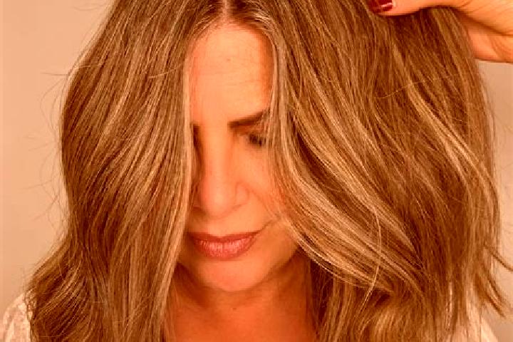 Evelyn, 29, a dark blonde grey-eyed latina companion based in Svaty Jan. Offering Massage, Party Girl, A-Level. Available for incall and outcall, day and eve...
