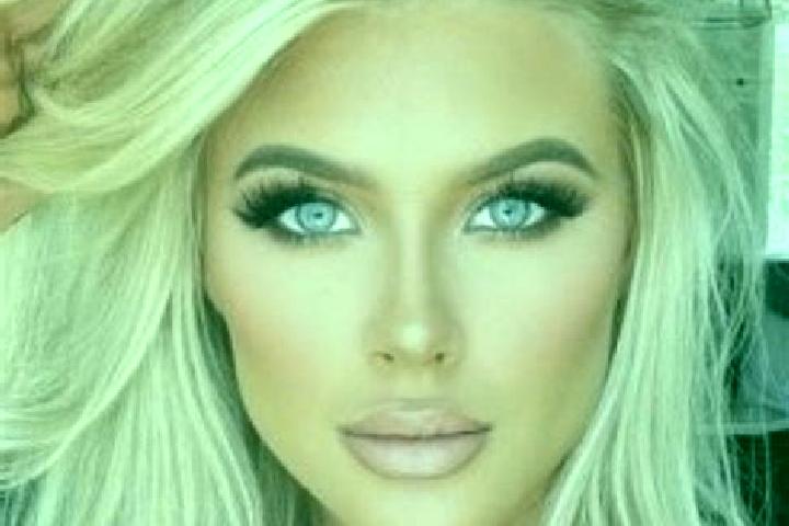 Evelyn, 29, a platinum blonde dark-eyed mixed companion based in Fraccionamiento Universo. Offering Striptease, Party Girl, Deep French Kissing. Available fo...