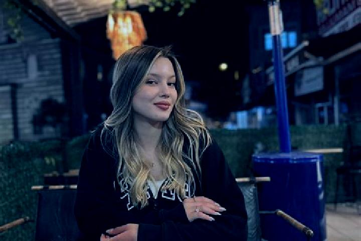 Evelyn, 29 — Escort in Ipsala, Turkey
