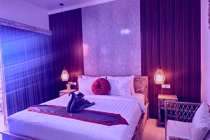 Evelyn, 29 — Escort in Pejukutan, Indonesia