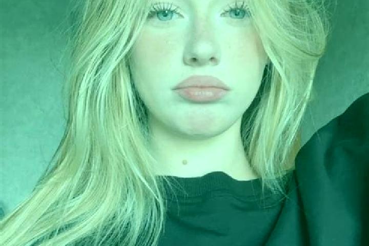 Evelyn, 29 — Escort in Schorisse, Belgium