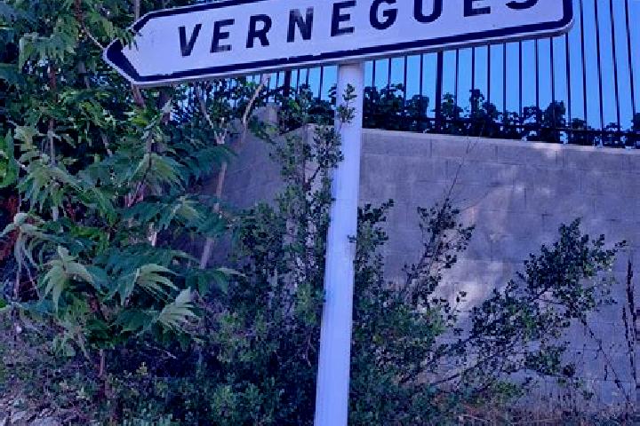 Evelyn, 29 — Escort in Vernegues, France