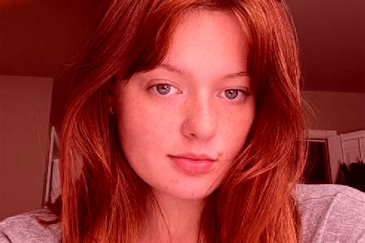 Evelyn, 30, a auburn amber-eyed caucasian companion based in Rebollo. Offering Tantra, A-Level, Travel Companion, Party Girl, GFE. Available for incall and o...