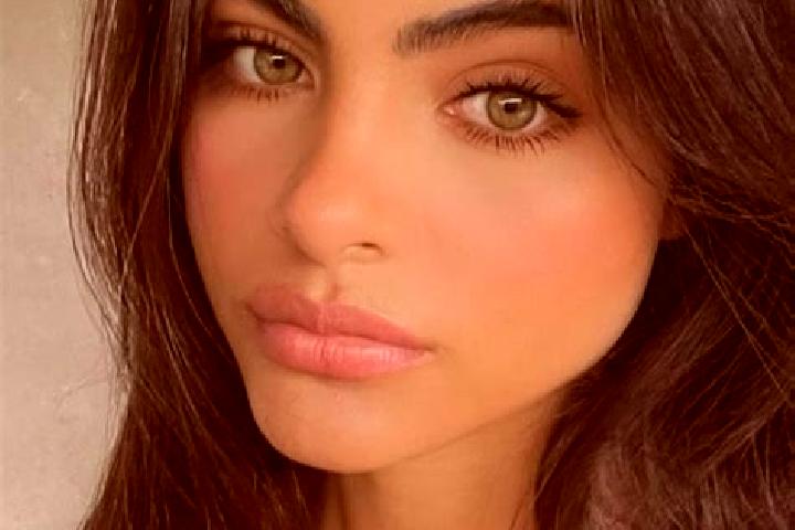 Evelyn, 30, a black hazel-eyed mixed companion based in El Deca. Offering Deep French Kissing, Party Girl, Striptease, Overnight. Available for incall and ou...