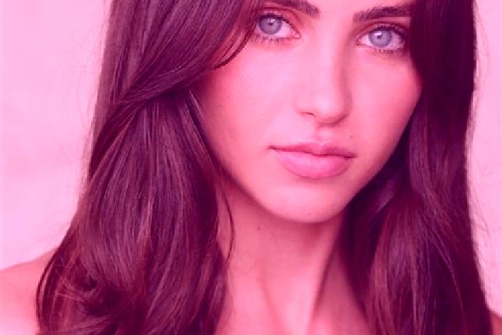 Evelyn, 30, a brunette brown-eyed latina companion based in Felixlandia. Offering Couples, Overnight, Girlfriend Experience, Travel Companion. Available for ...