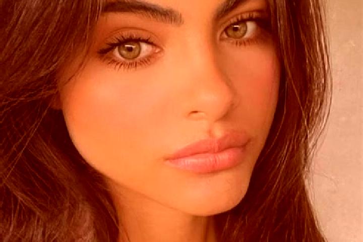 Evelyn, 30, a chestnut dark-eyed indian companion based in Estevelles. Offering Prostate Massage, Domination, Couples. Available for incall and outcall, day ...