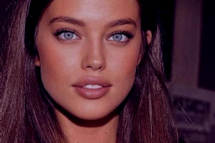 Evelyn, 30, a chestnut green-eyed mediterranean companion based in Kanam. Offering Striptease, OWO, Deep French Kissing, Girlfriend Experience, CIM. Availabl...