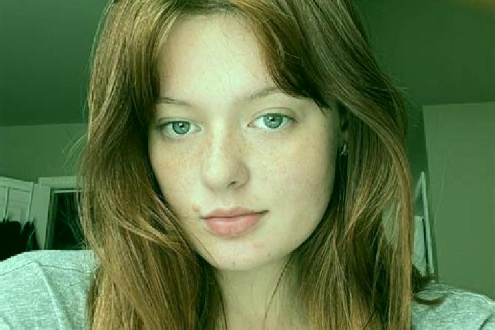 Evelyn, 30, a chestnut grey-eyed european companion based in Figino Serenza. Offering Overnight, CIM, Roleplay, OWO, Travel Companion. Available for incall a...
