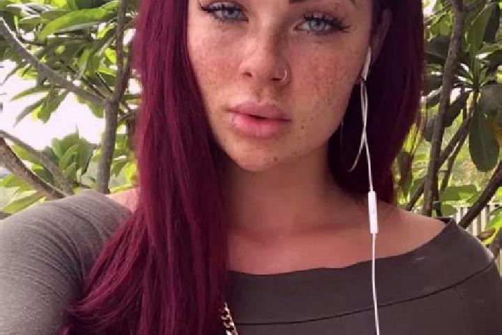 Evelyn, 30, a red dark-eyed slavic companion based in Kurrimine Beach. Offering CIM, Dinner Date, Striptease. Available for incall and outcall, overnight boo...