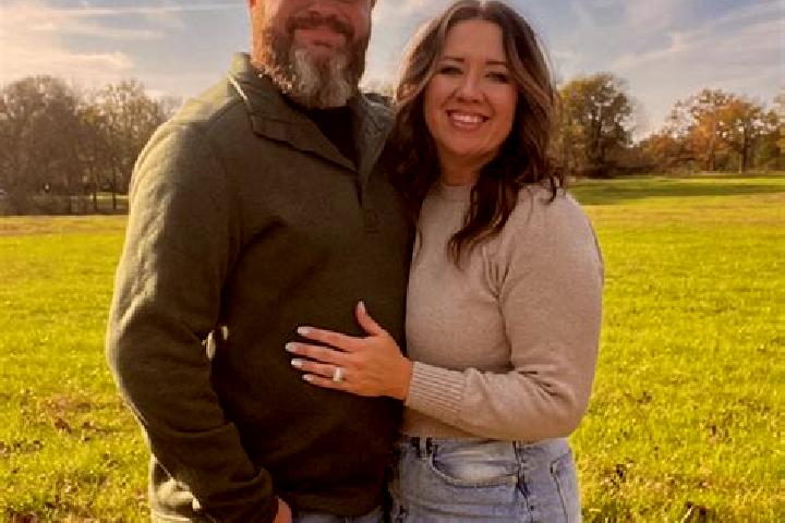 Evelyn, 30 — Escort in Camp Wood, United States