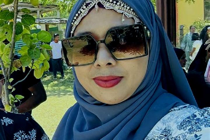 Evelyn, 30 — Escort in Gubukjero Timuk, Indonesia