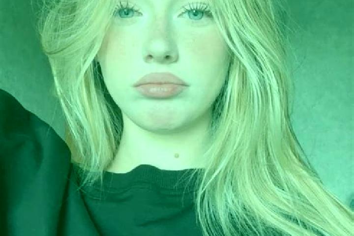 Evelyn, 30 — Escort in Mariinsk, Russia