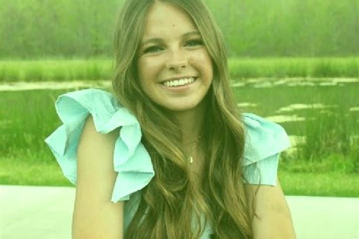 Evelyn, 30 — Escort in Moreland, United States