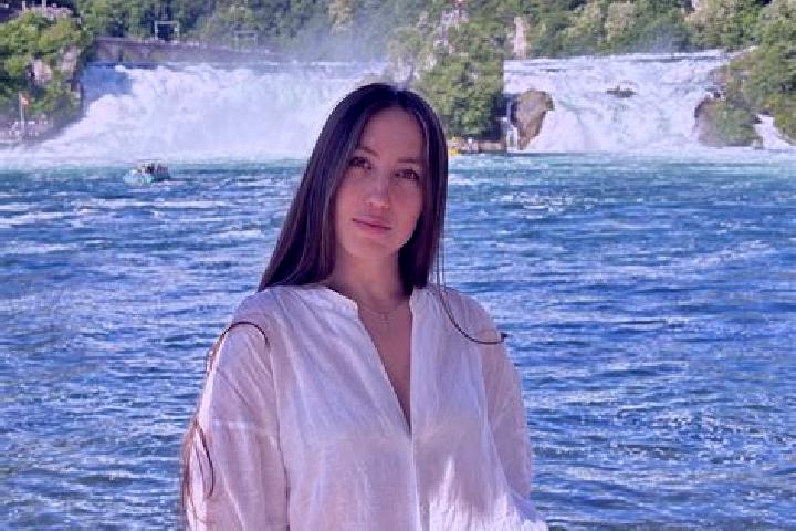 Evelyn, 30 — Escort in Pfaeffikon, Switzerland