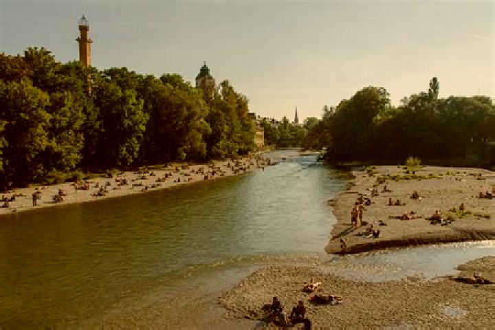 Evelyn, 30 — Escort in Worth an der Isar, Germany