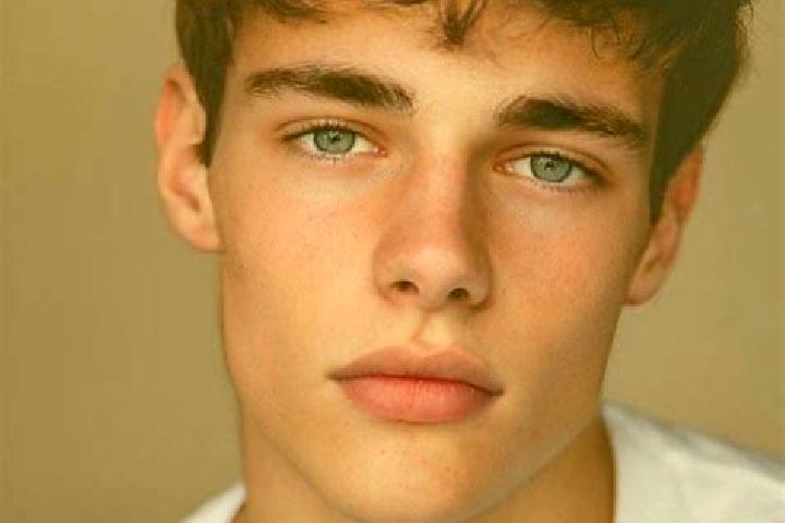 Evelyn, 31, a black brown-eyed caucasian companion based in Noratus. Offering OWO, Tantra, Girlfriend Experience, Deep French Kissing, BDSM. Available for in...