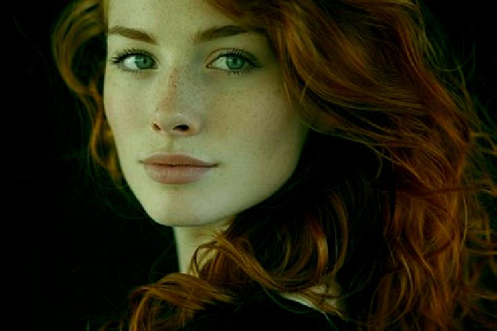 Evelyn, 32, a auburn blue-eyed mixed companion based in Bomanxotha. Offering Overnight, BDSM, A-Level. Available for incall and outcall, day and evening dates.