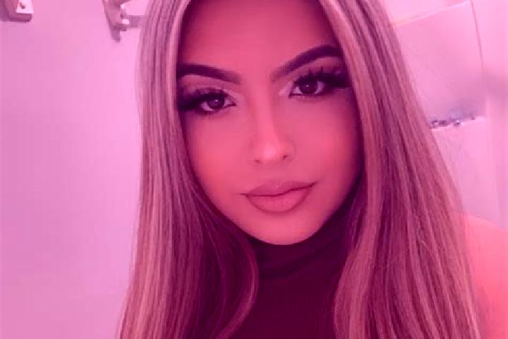 Evelyn, 32, a blonde brown-eyed latina companion based in Atherton. Offering Tantra, OWO, Striptease, Deep French Kissing, Party Girl. Available for incall a...