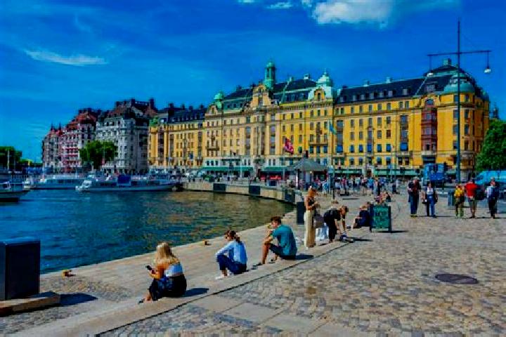 Evelyn, 32 — Escort in Boda, Sweden