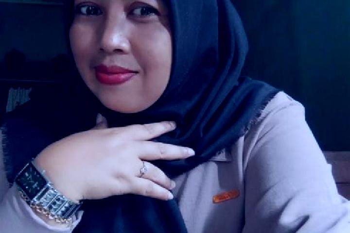 Evelyn, 32 — Escort in Cimanggu, Indonesia