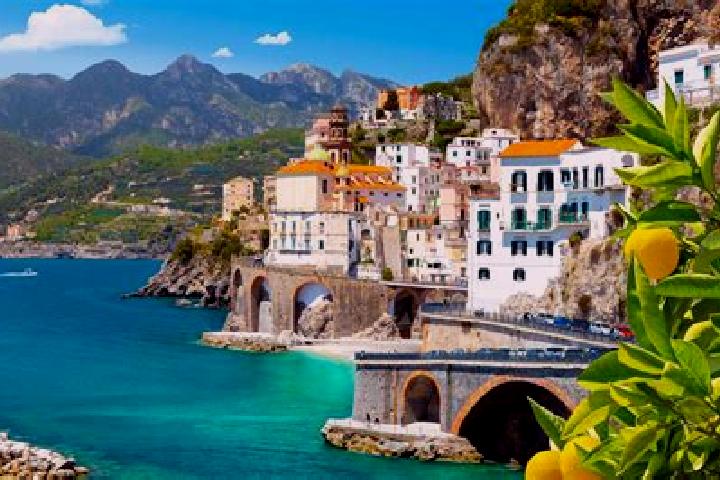 Evelyn, 32 — Escort in Piano di Sorrento, Italy