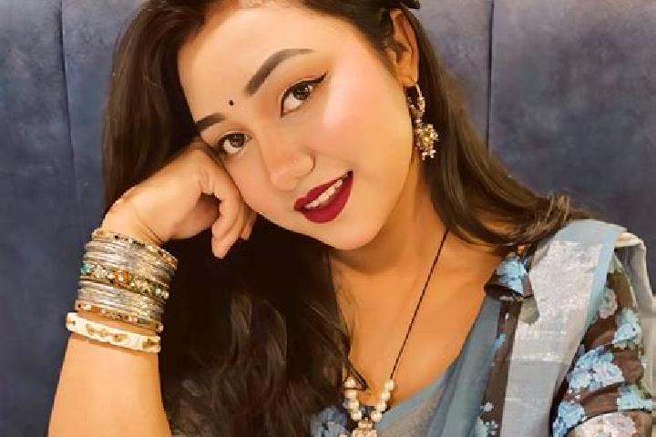 Evelyn, 32 — Escort in Raojan, Bangladesh