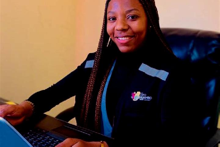 Evelyn, 32 — Escort in Sambo, Angola