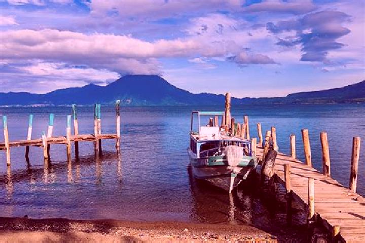 Evelyn, 32 — Escort in San Pedro La Laguna, Guatemala