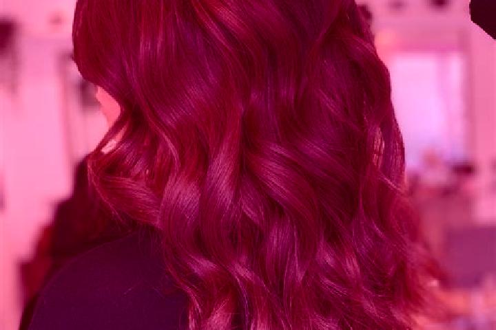 Evelyn, 33, a chestnut brown-eyed caucasian companion based in Laa. Offering Massage, Domination, BDSM. Available for incall and outcall, day and evening dates.