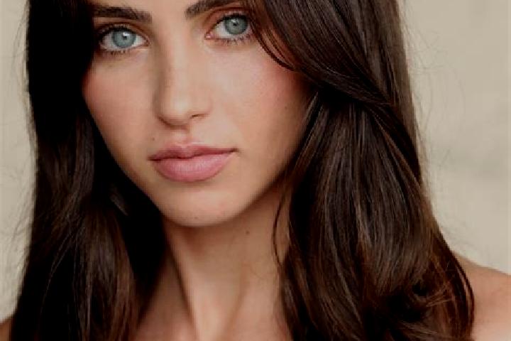 Evelyn, 33, a red brown-eyed indian companion based in Krotoszyce. Offering Deep French Kissing, BDSM, 69, Massage. Available for incall and outcall, day and...