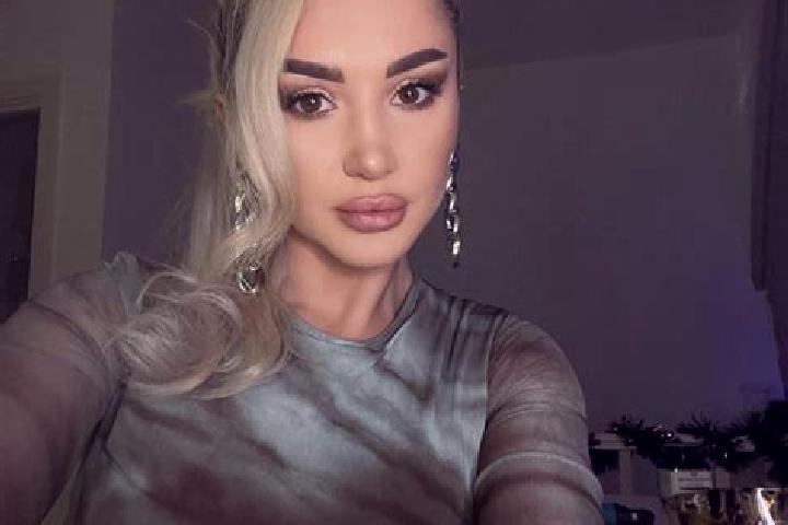 Evelyn, 34, a auburn blue-eyed indian companion based in Fish Creek. Offering Fetish, Tantra, Party Girl, Travel Companion. Available for incall and outcall,...