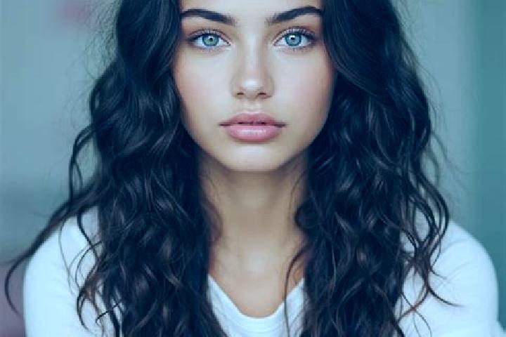 Evelyn, 34, a black hazel-eyed mediterranean companion based in Brezova. Offering Deep French Kissing, OWO, Girlfriend Experience. Available for incall and o...