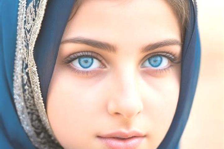Evelyn, 34, a blonde amber-eyed middle eastern companion based in Cavizzana. Offering BDSM, Duos, Couples. Available for incall and outcall, day and evening ...