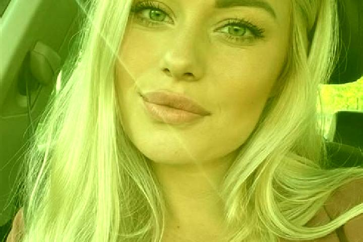 Evelyn, 34, a blonde hazel-eyed asian companion based in Coyay. Offering Couples, Prostate Massage, Tantra. Available for incall and outcall, overnight booki...