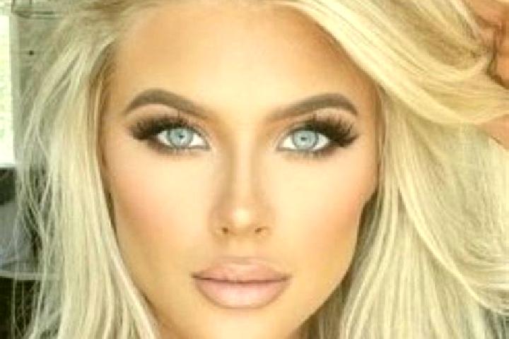 Evelyn, 34, a platinum blonde hazel-eyed latina companion based in Alanjeq. Offering Travel Companion, Dinner Date, Striptease, Duos, CIM. Available for inca...