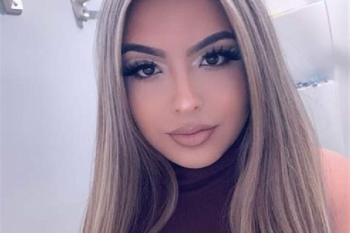 Evelyn, 34, a red blue-eyed latina companion based in Golynki. Offering CIM, Domination, A-Level. Available for incall and outcall, overnight bookings availa...
